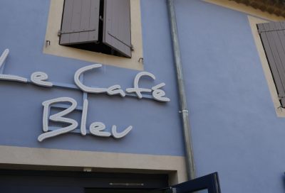 Le Café bleu