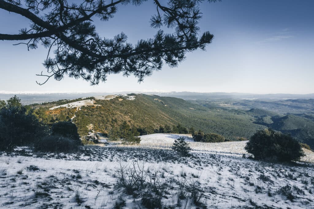 Les cretes du Luberon en hiver